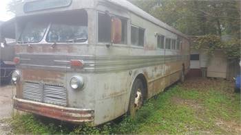 $8000 OR BEST OFFER 1953 Southern Motor Home -"Only one of it's kind" & "Restoration Ready"