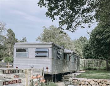 Fully Restored 1958 Spartan Imperial Villa Vintage Camper