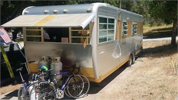 1972 Boles Aero 34 ft trailer 