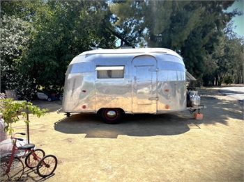 1957 airstream Bubble