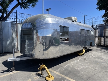 1955 Airstream Cruiser 26ft Whale Tail