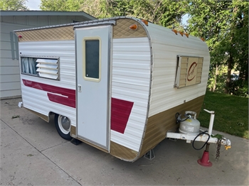 1968 15 foot Red & White Cardinal in great condition!