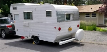 Vintage 1962 Aristocrat Hi-liner Camper, restored