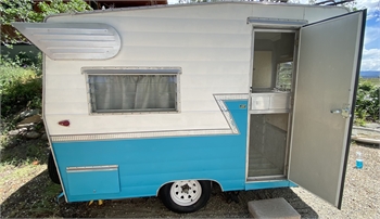 1968 Shasta Compact - Rear Lounge Version