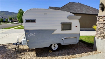 Shasta 1962 13 foot trailer