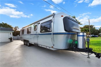 1986 Spacious 34' Avion Beauty - Waiting for more great adventures!