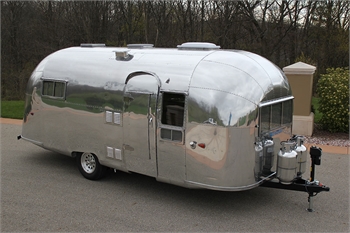 1958 Airstream Flying Cloud