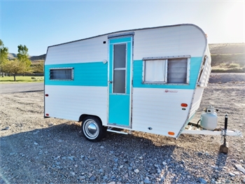 The Midge: Fully Renovated 1968 Kit Companion Travel Trailer