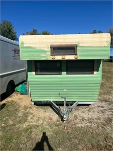 VINTAGE CAMPER