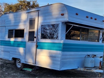 Very Clean and Super Cute 1978 Vintage Trailer Ready for Her New Home