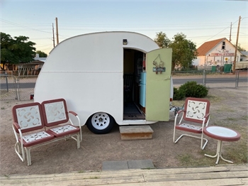 1948 canned ham Trailer