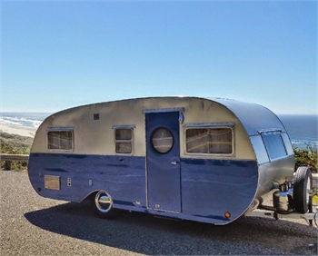17x8x6.5, 1948, travel trailer, canned ham, original hardware, complete restore