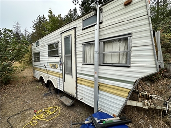 1972 Shasta model unknown camp trailer 