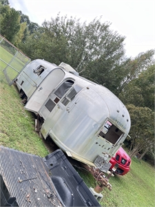 1967 Airstream ambassador international land yacht 